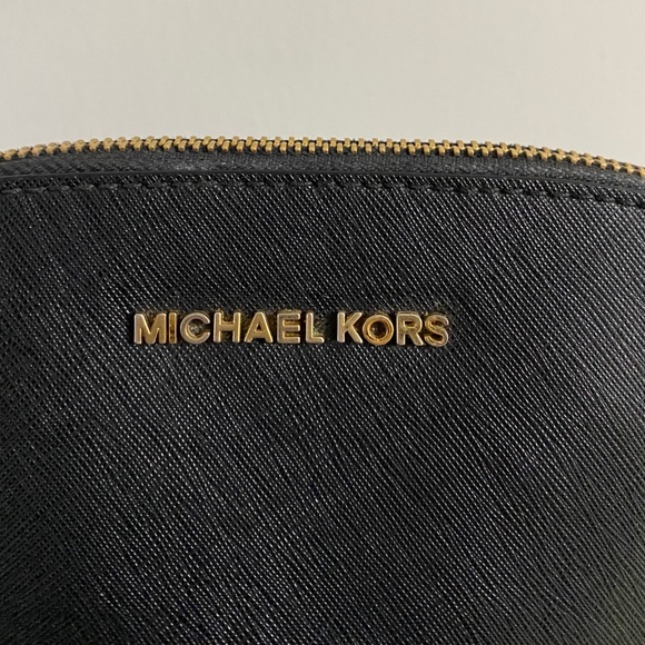 Michael kors backback - Picture 2 of 10